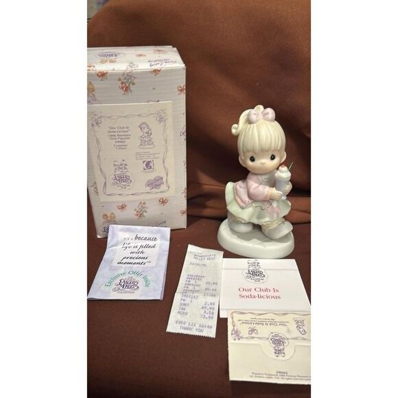 1996 Precious Moments Our Club Is Soda-Licious Porcelain Figurine No. PM962 - Picture 1 of 9